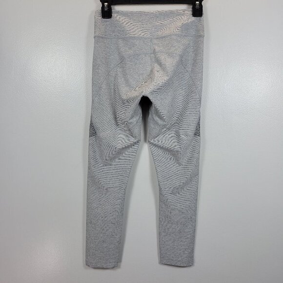 42. Outdoor Voices Women Gray  Mid Rise Two tone 3/4 Legging Pants Size Small - Picture 5 of 11